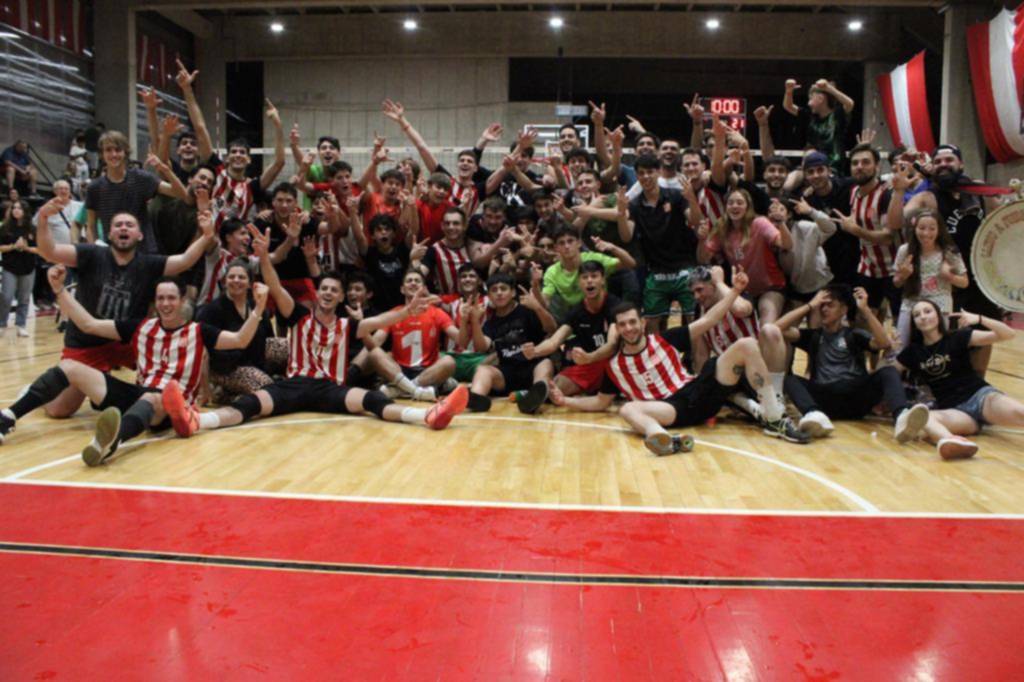 Estudiantes avanzó a la final del Metro de vóley