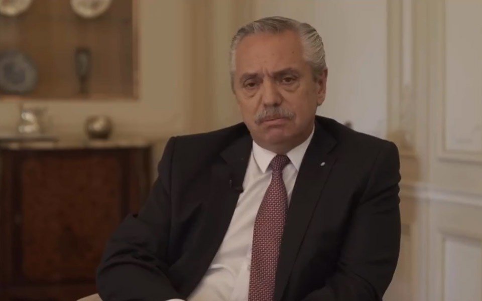 Alberto Fernández: "Dos o tres veces, mientras viajaba en helicóptero, me apareció una mira telescópica"