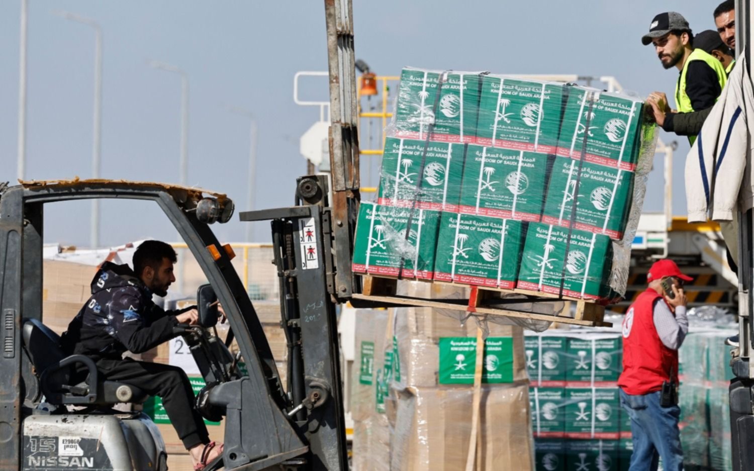 A horas de que venza, negocian extender la tregua en Gaza para liberar más rehenes