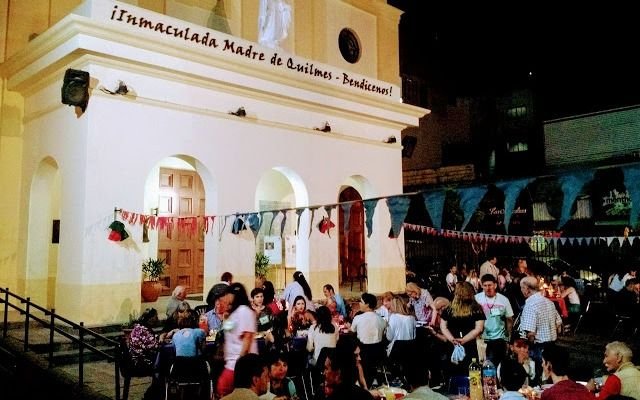 Cena de nochebuena en la Catedral de Quilmes