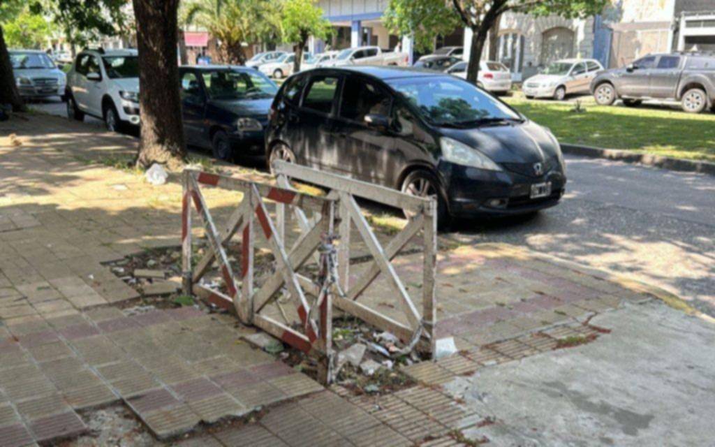 Una obra inconclusa que sólo “junta basura”