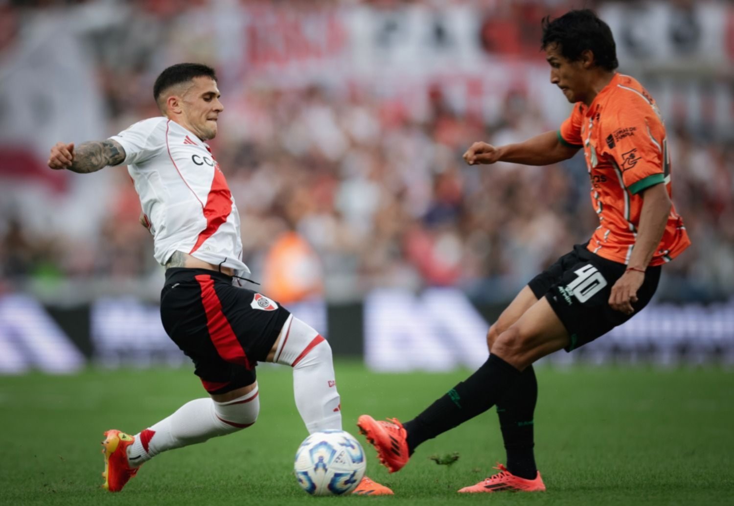Con goles de Pablo Solari y uno de Miguel Borja, River venció 3 a 1 ante Banfield en el Monumental