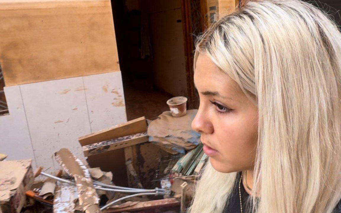  El duro relato de Candela Herrera, una joven platense solidaria en medio del temporal DANA en Valencia: "No dan abasto"