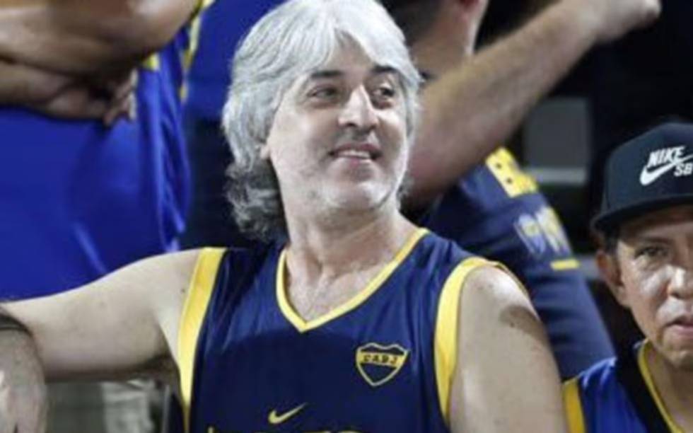 El Gobierno le aplicó a Rafael Di Zeo, líder de la 12, una restricción para asistir a eventos deportivos tras su enfrentamiento con Bullrich