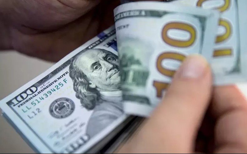 Qué valor del dólar proyectan las consultoras para 2025