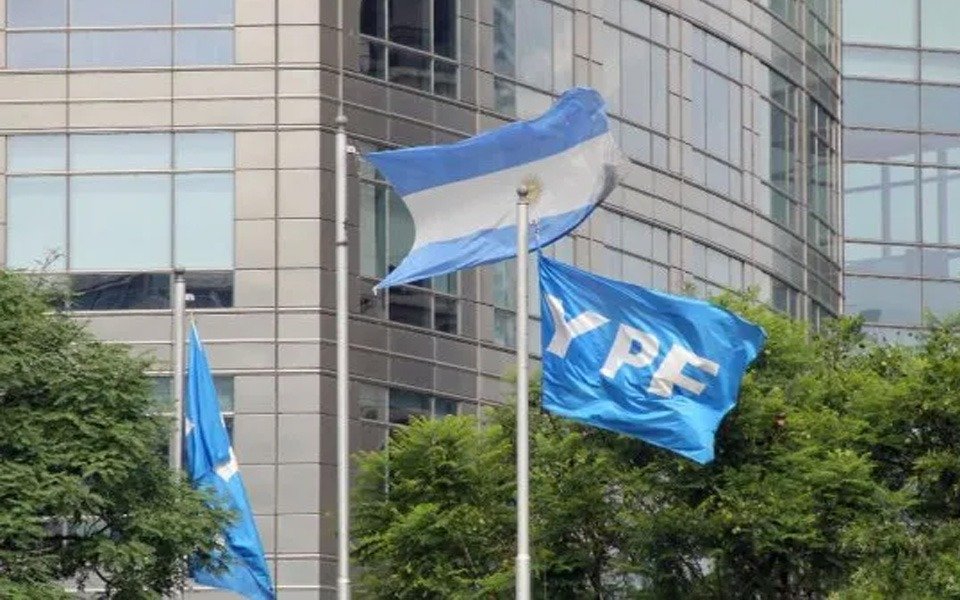 El fondo que le ganó el juicio a YPF estaría dispuesto a recibir bonos como forma de pago
