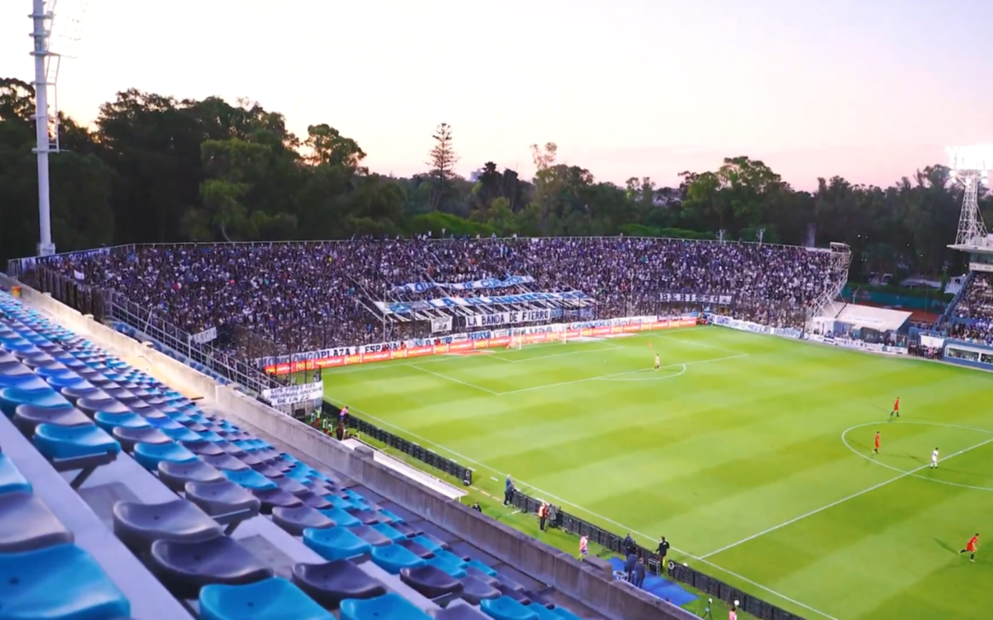 Gimnasia ya vendió más de la mitad de los lugares en la Platea Basile Alta