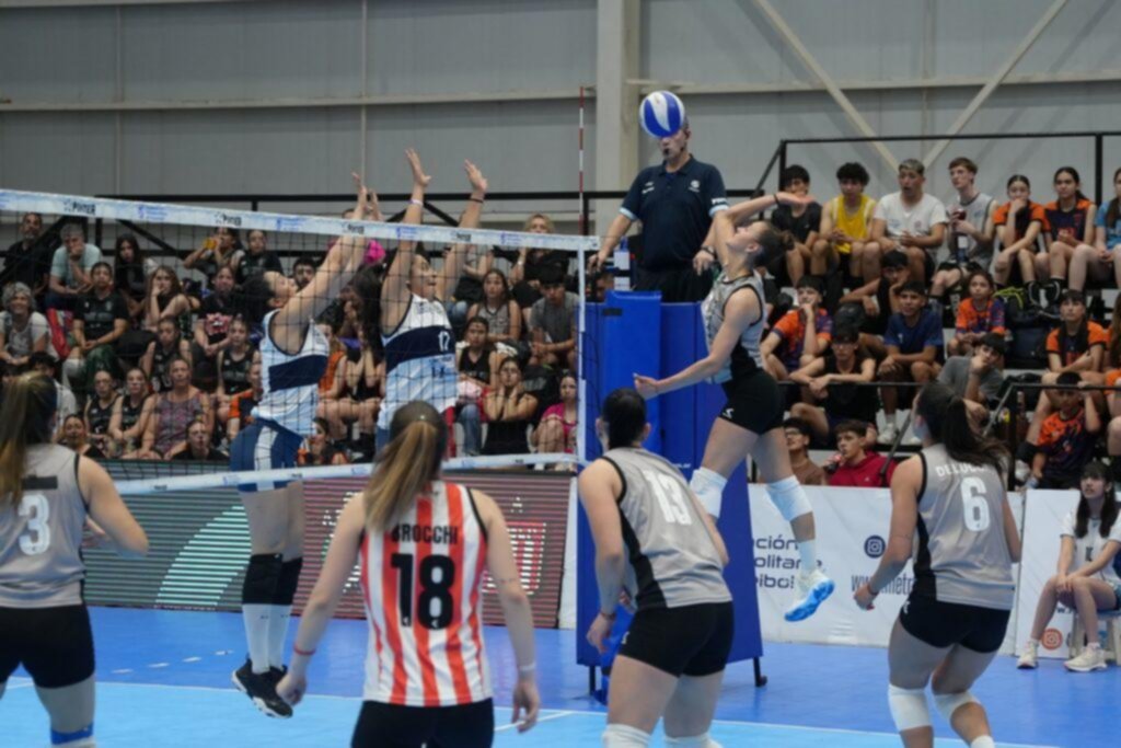 Estudiantes y Gimnasia, por las semis de vóley