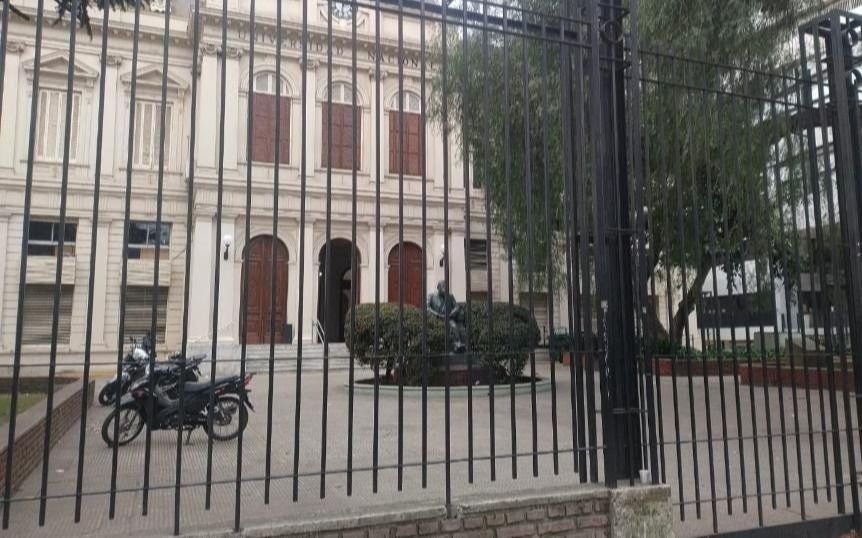 La decadencia de las universidades argentinas en Latinoamérica: la UNLP lidera el ranking de las locales desde el puesto 28