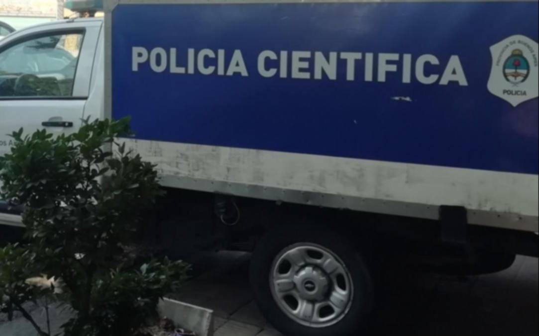 Conmoción tras el hallazgo sin vida de un jubilado en un barrio de La Plata