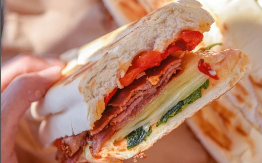 Seis lugares imperdibles para comer camino a la Costa Atlántica por la Ruta 2