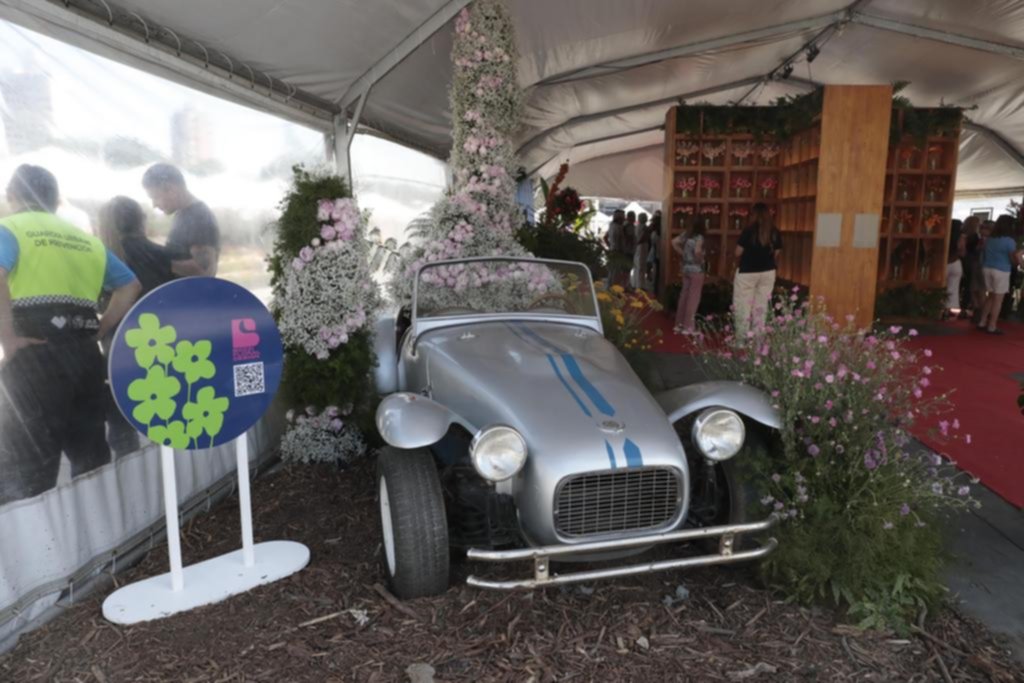 “La Plata en Flor” regresó y sorprendió hasta con las esculturas florales