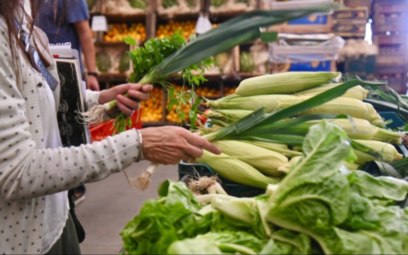 Nuevos precios y descuentos en el Mercado Regional La Plata: uno por uno, los productos y sus valores