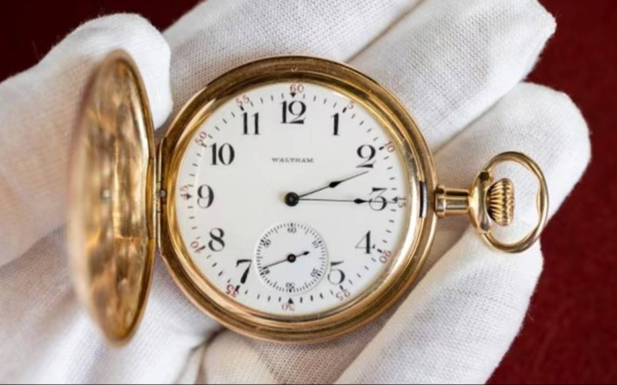 Reloj de bolsillo de oro del Titanic se vende por casi 2 millones de dólares