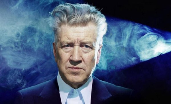 La salud de David Lynch empeora: confinado en casa con suplemento de oxígeno