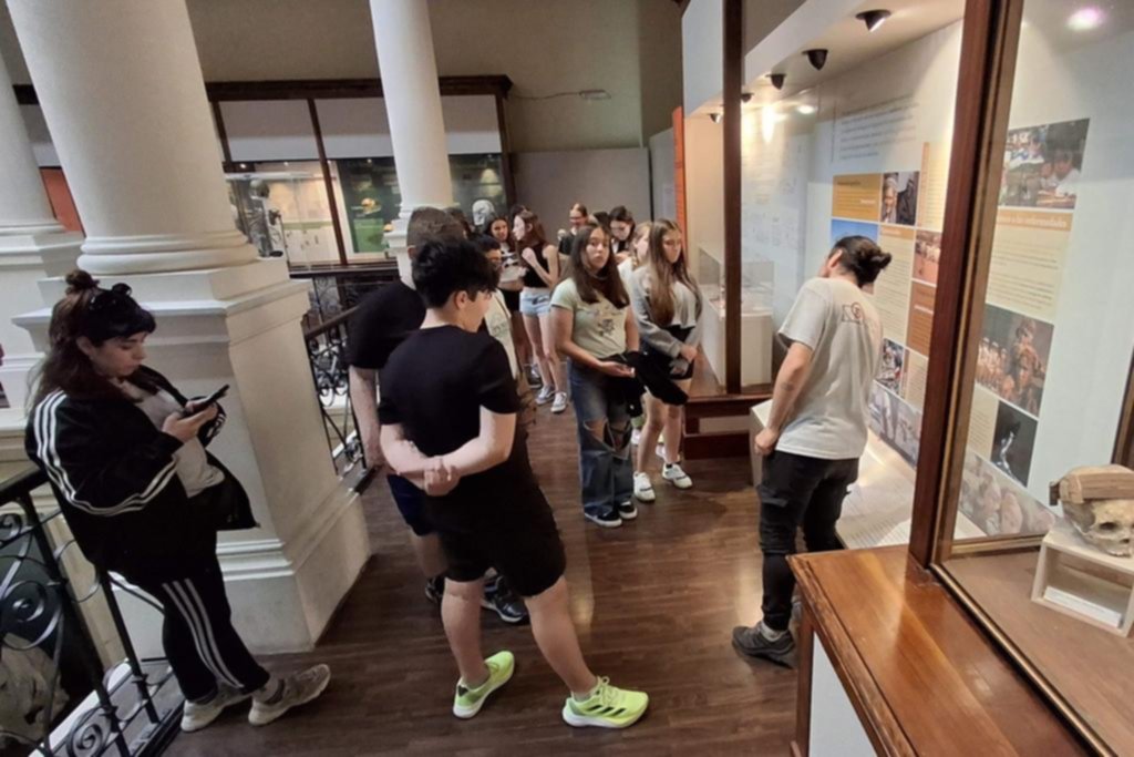 Una tarde diferente se vivió en el Museo para celebrar sus 140 años