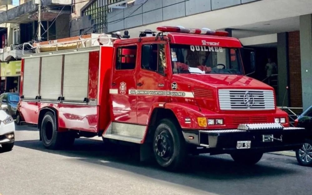 Falsa alarma de bomba genera caos en escuela de Quilmes Oeste