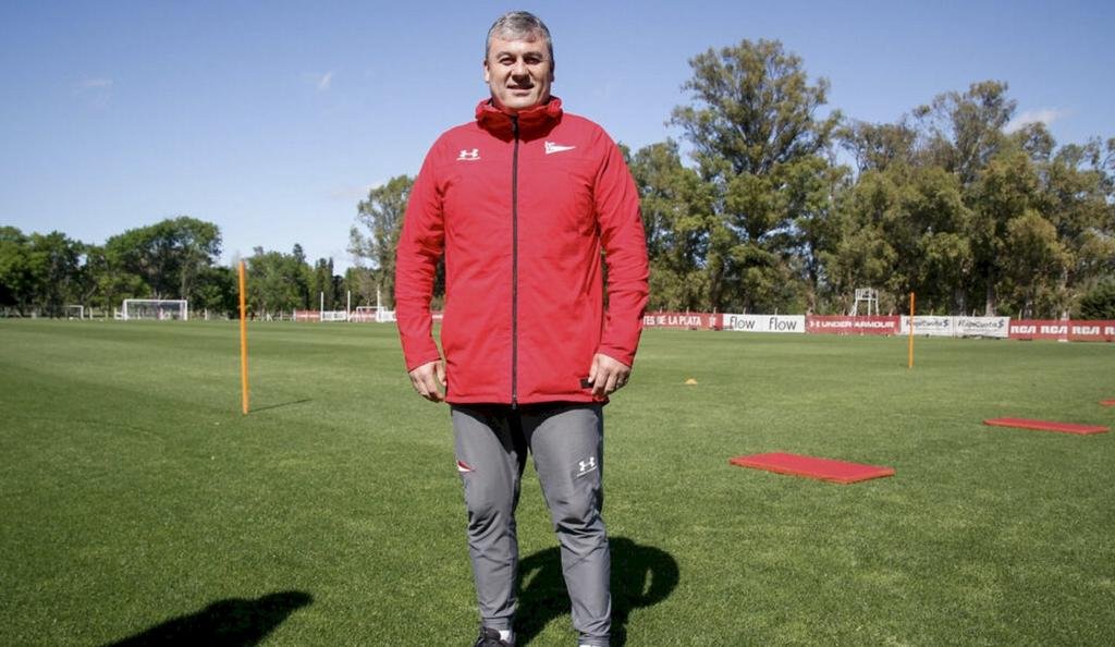 Siguen los cambios internos en Estudiantes, otra vez en el fútbol juvenil