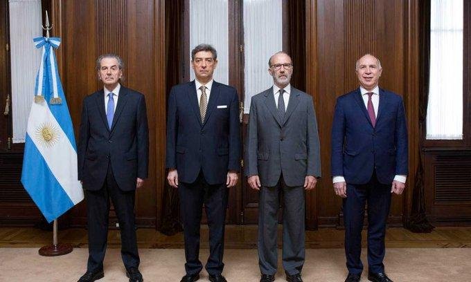 Condenados a perpetua: impedir la libertad condicional es inconstitucional