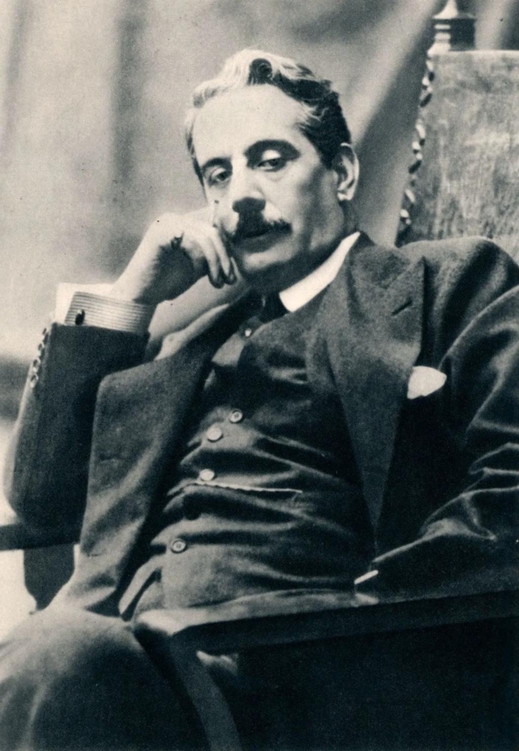 Velada lírica en homenaje a Puccini al cumplirse 100 años de su muerte