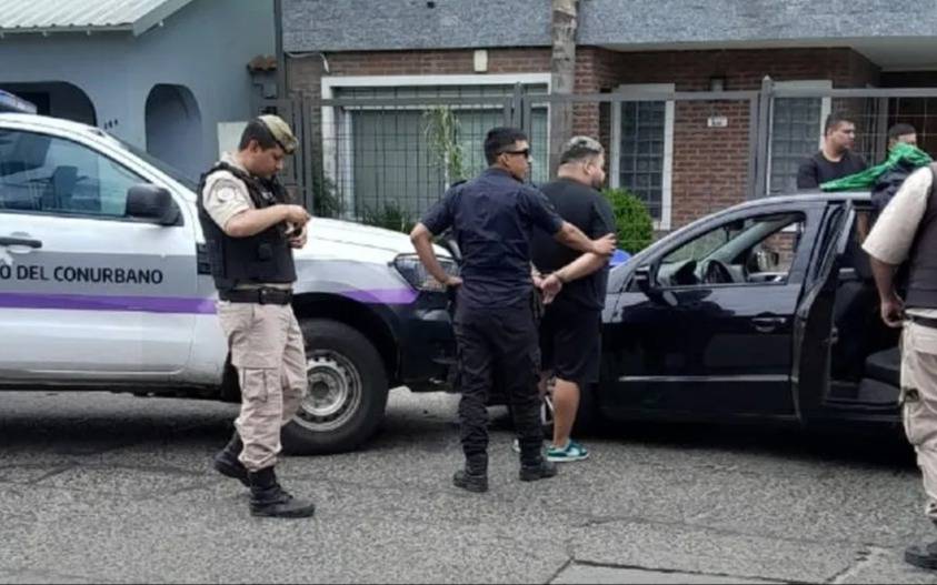 Detuvieron a tres ladrones por robar una casa en Ezpeleta 