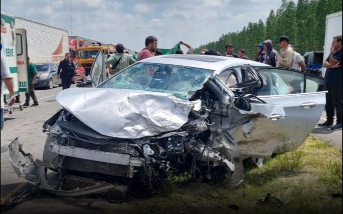 Brutal choque de un auto con hinchas de Racing que viajaban a Paraguay a ver la final de la Sudamericana
