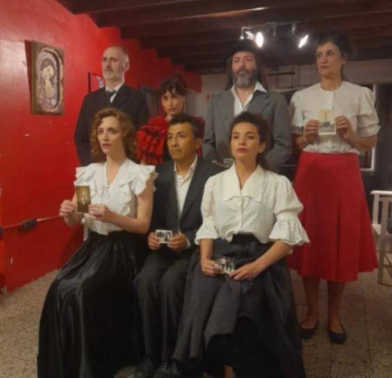 “C’est la vie”: devenir vuelve a cambiar en la que podría ser su obra final