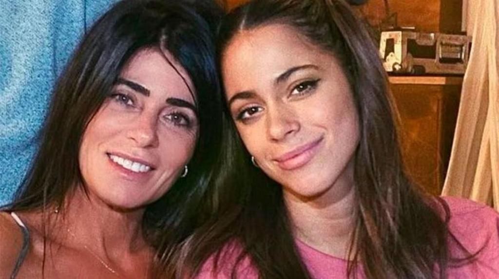 La madre de Tini acorraló a su madrastra: se pudrió todo