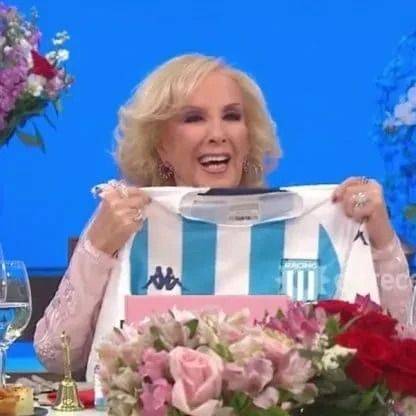 Racing campeón | De Mirtha Legrand, Francella hasta Graciela Alfano: el festejo de los famosos de la Academia