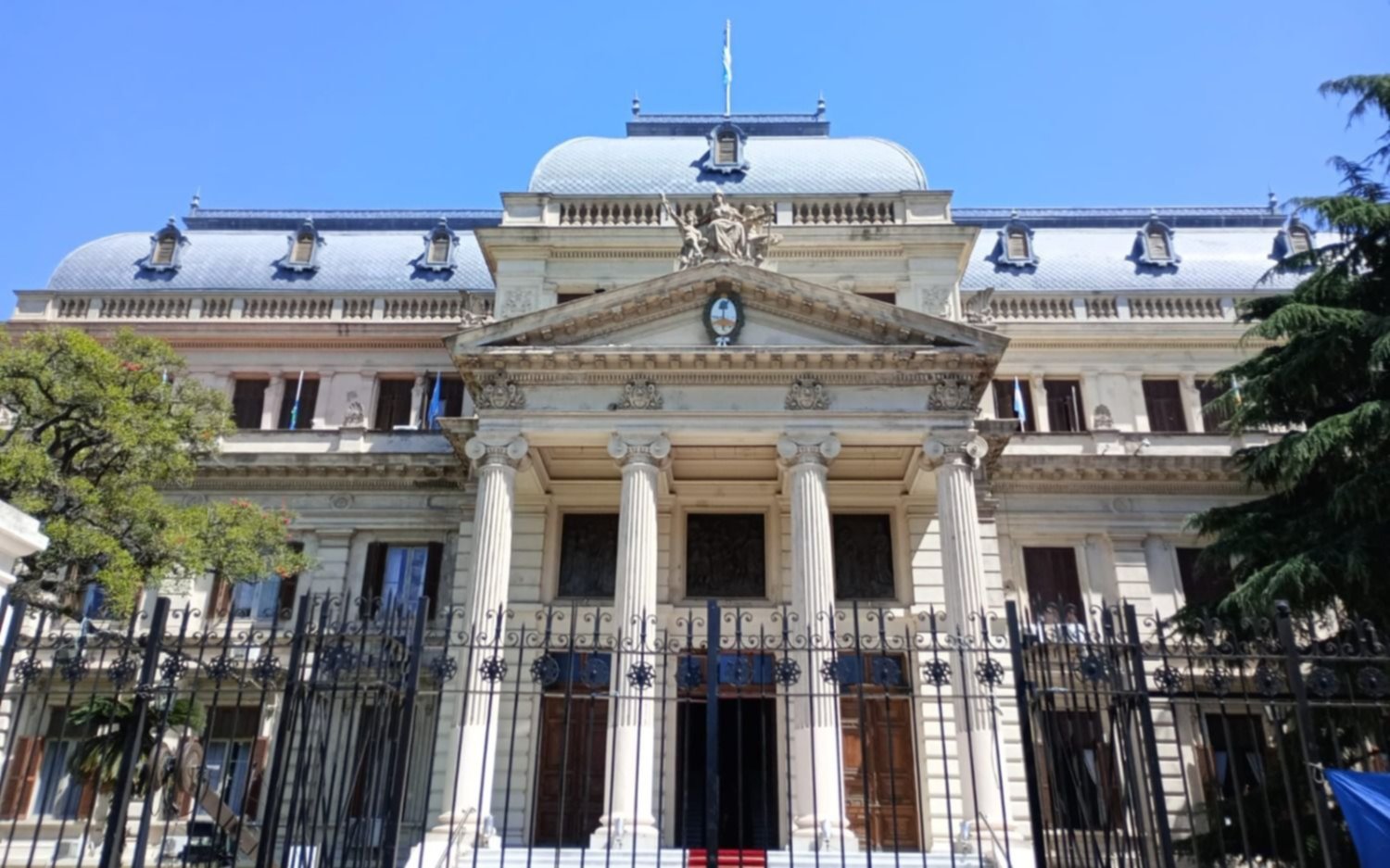 Desdoblamiento electoral y eliminación de las PASO, una agenda posible pero contrarreloj