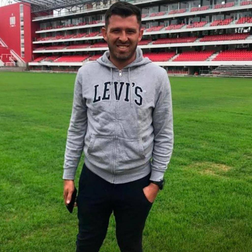 El Pincha hizo oficial el arribo del Chino Benítez al fútbol profesional