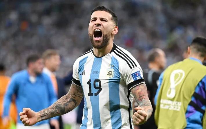 Nicolás Otamendi habló de la chance de jugar en River: "Me veo obligado..."