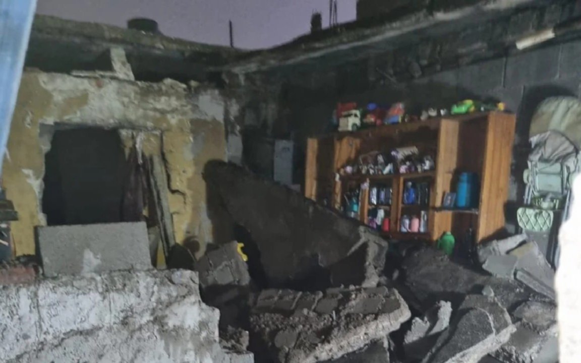 Fatal derrumbe en una vivienda de Córdoba: murió un adolescente y dos menores quedaron en grave estado