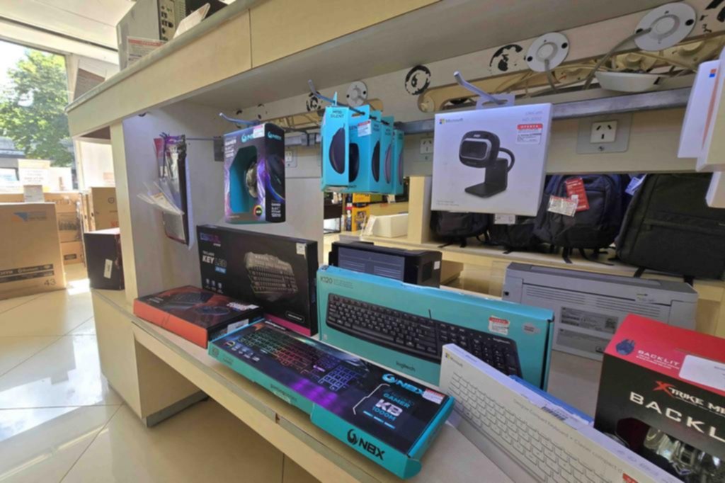 Productos de informática: amague en ventas y apuesta al importado