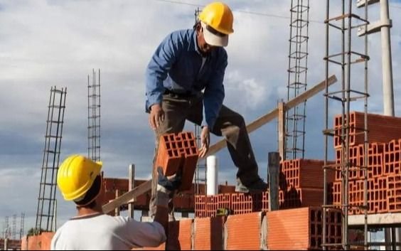 Reglamentan los créditos hipotecarios para comprar departamentos en pozo: las claves
