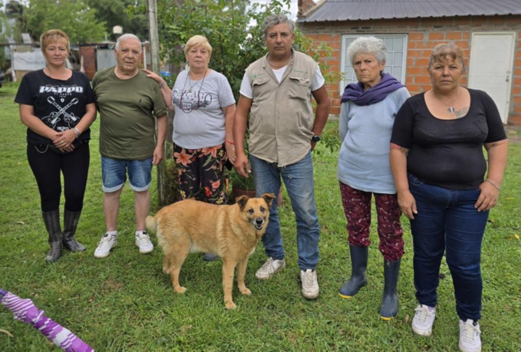 El drama de los vecinos de La Plata que pagan por servicios que no tienen