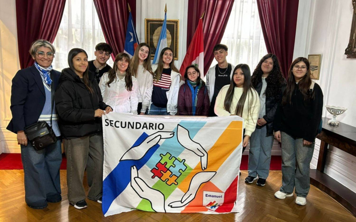 Alumnos del Colegio Emanuel de La Plata llegaron a Francia y visitaron la Casa Museo de San Martín
