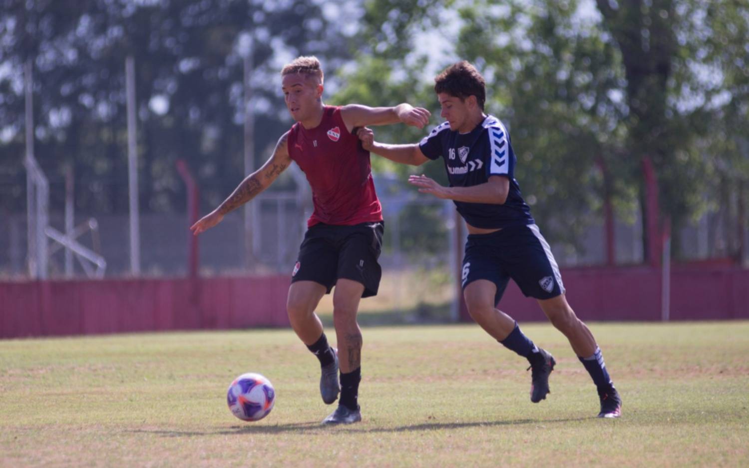 Quilmes disputó doble amistoso ante la reserva de Independiente en el Centenario