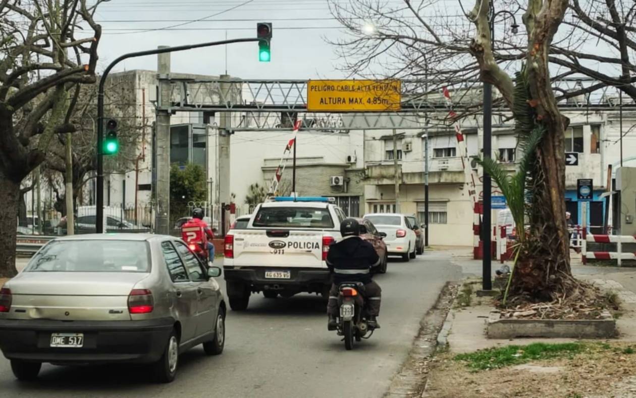 Por obras, cierran un cruce clave en La Plata: hasta cuándo será y cuáles son los desvíos