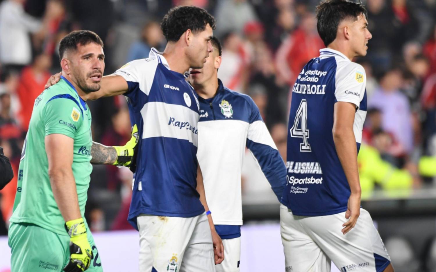 Tras el triunfo en el Monumental, recibe a Vélez: cuáles son los resultados que necesita Gimnasia para salvarse