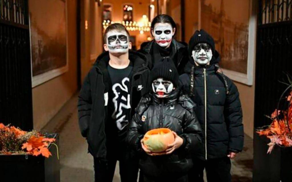 La ligó Halloween: el Kremlin le declaró la guerra