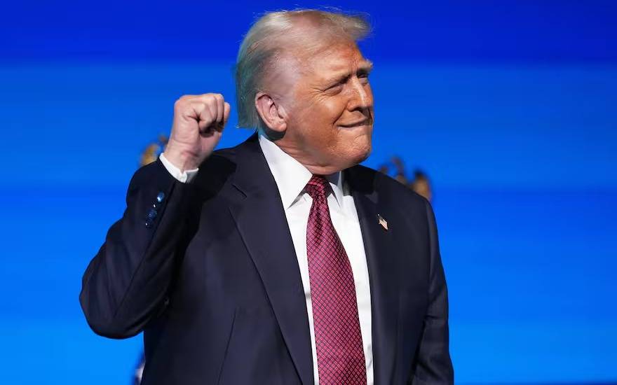 Trump, en el foro con los más poderosos del mundo: "Mientras yo esté en la Casa Blanca, EE UU no se volverá comunista”