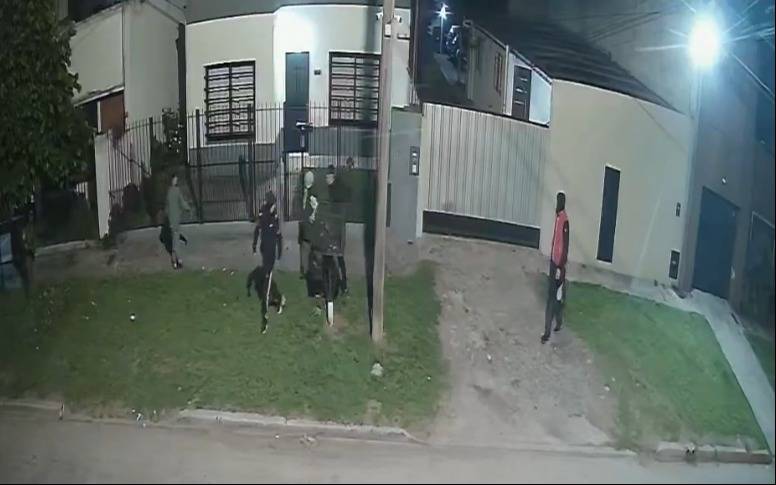 Demoraron a cuatro integrantes de una banda de menores que mantiene en vilo a un sector de La Plata