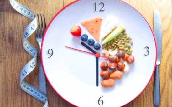 Ayuno intermitente: ¿Sirve para perder peso y ganar salud?