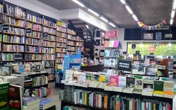 La Noche de las Librerías llega con vermú, café y charlas de figuras