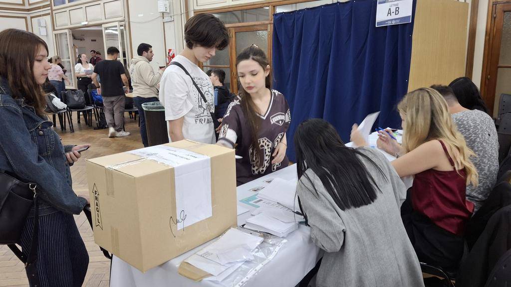 Avanzan las elecciones estudiantiles en la UNLP