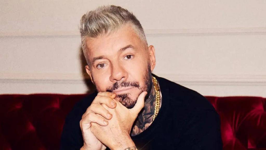 Solo, triste y preocupado: Tinelli, acorralado