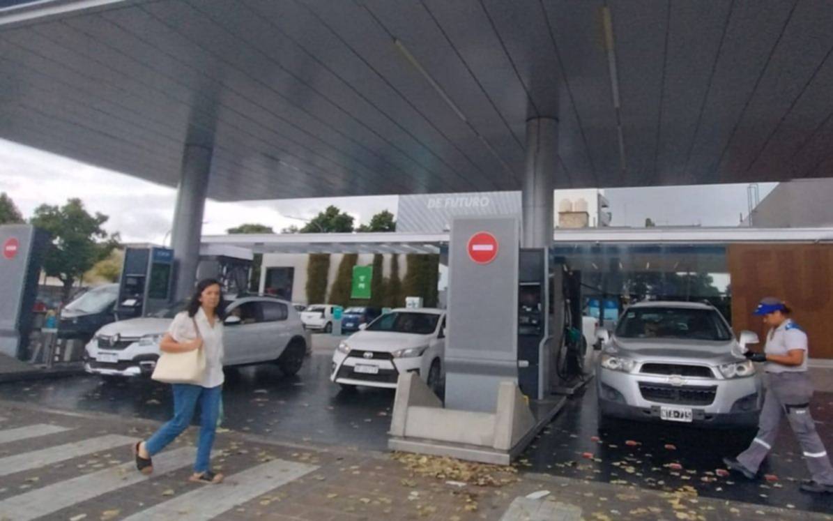 Aumento de combustibles en Provincia: un proyecto obliga a informar las subas y generó revuelo en las petroleras
