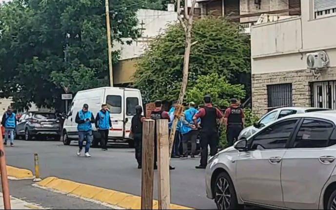 Encontraron muertas a una hija y su madre en la casa y la puerta no estaba forzada