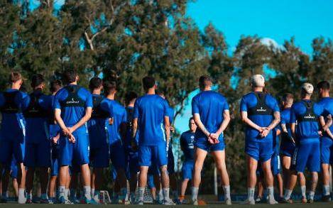 El plantel y una medida de fuerza por la deuda